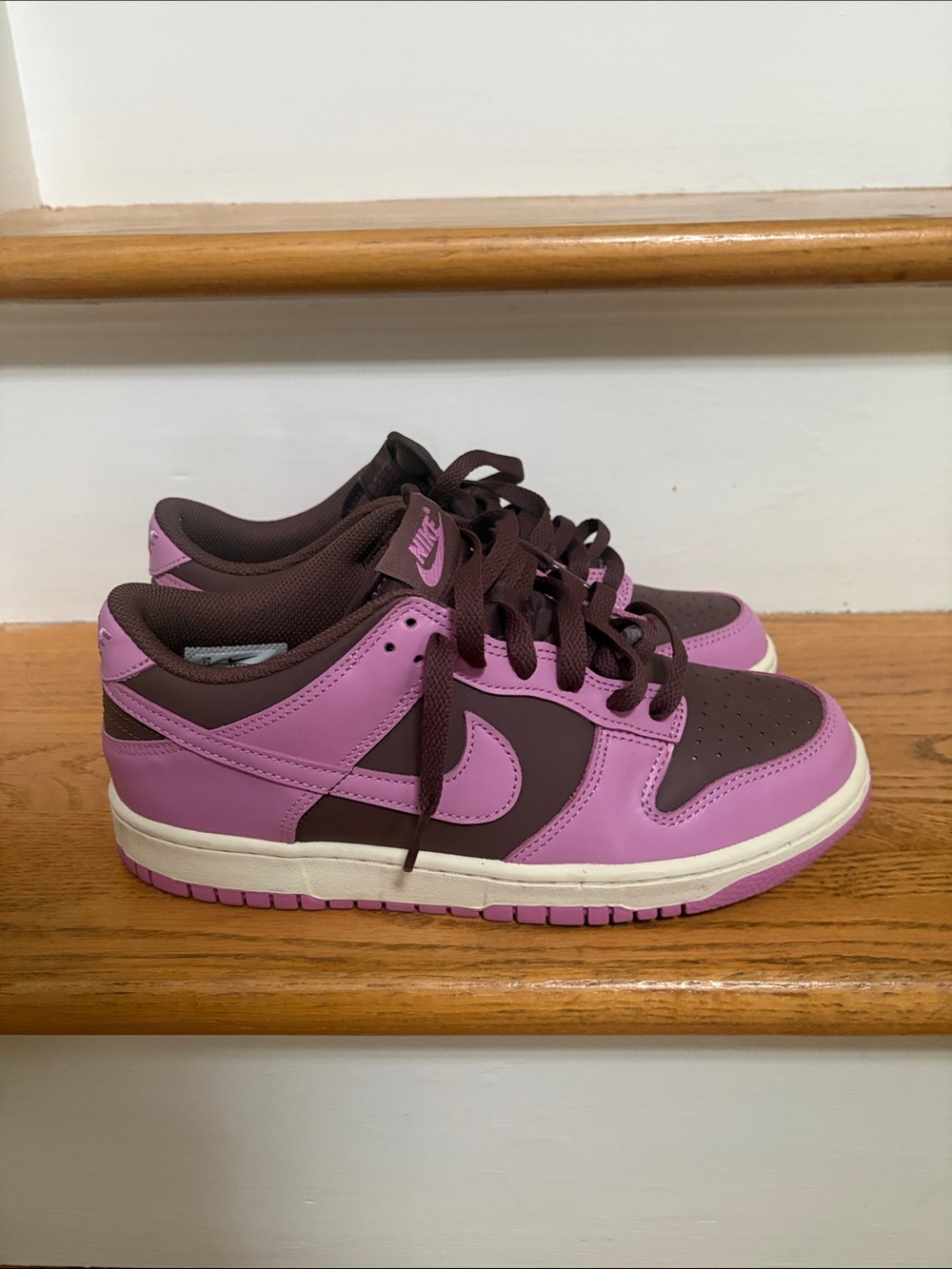 Nike Kids Low-Top DUNK Sneakers in Pink and Brown - 7Y